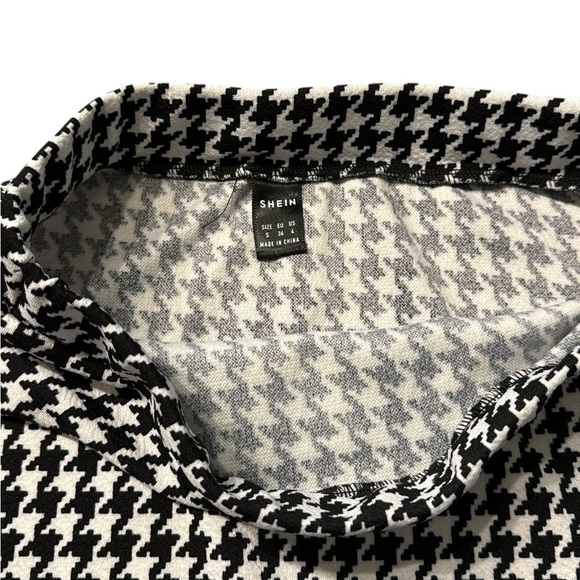 SHEIN Black and White Checkered Houndstooth Skirt - Picture 4 of 6